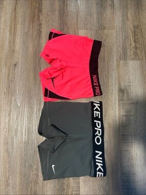 Hot pink and Grey Nike Pros